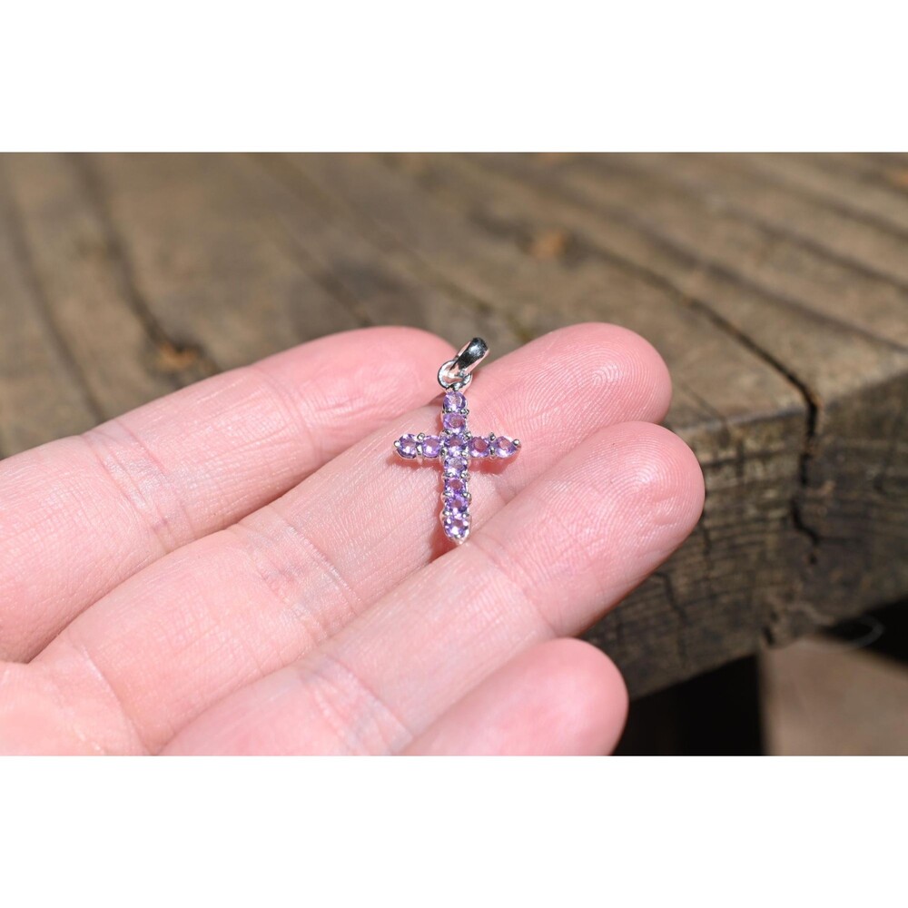 Natural amethyst pendant in 925 sterling silver